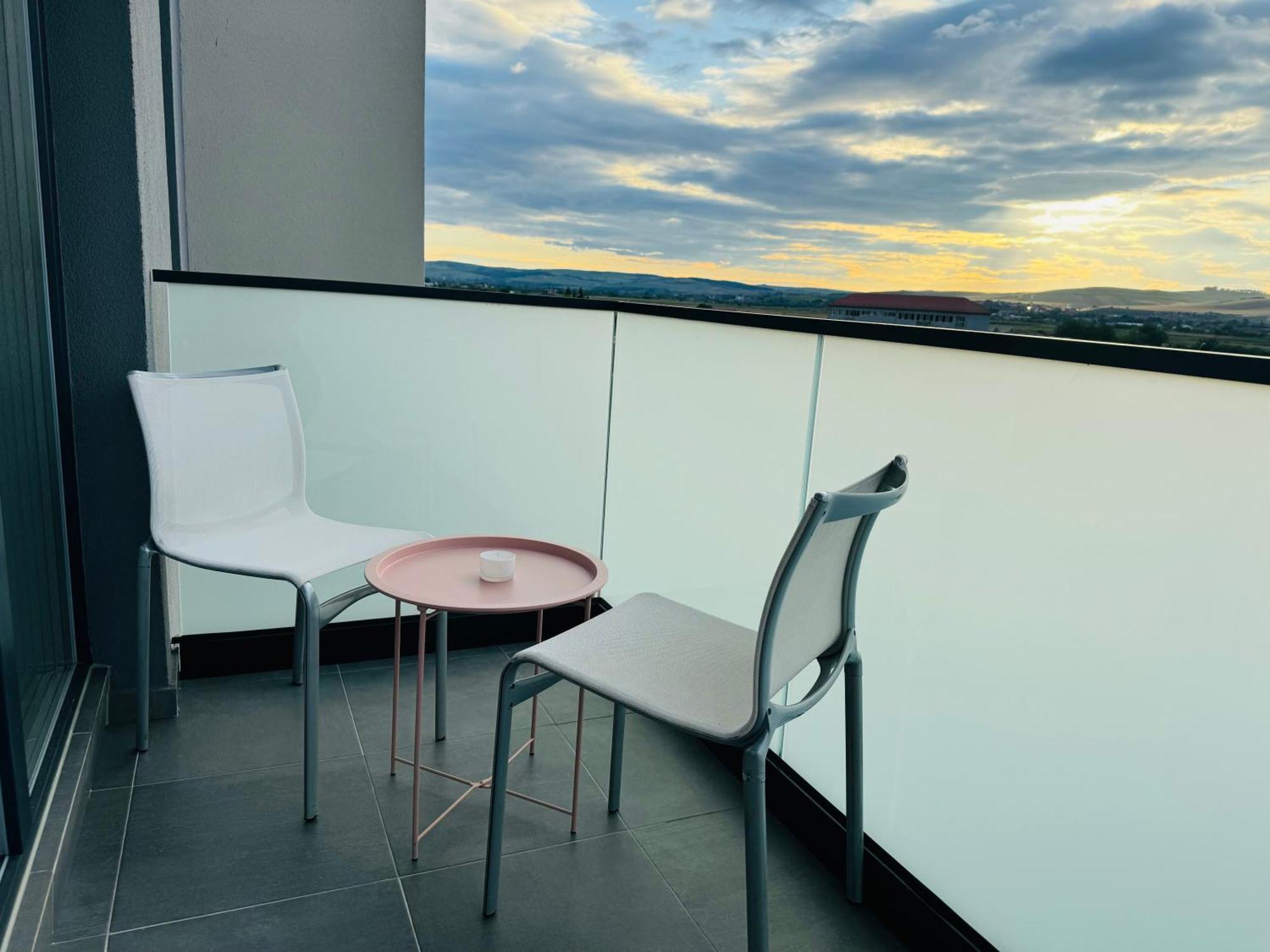 Milan Luxury Apartaments Vi-Maurer Residence Târgu-Mureş المظهر الخارجي الصورة